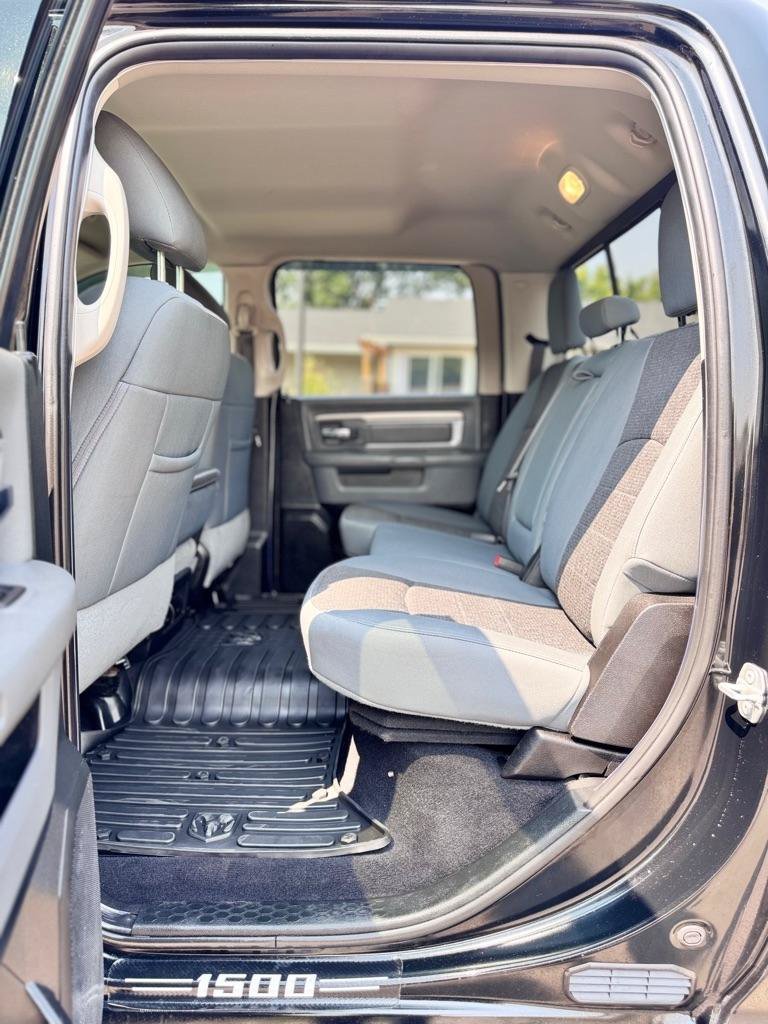 Used 2019 RAM 1500 Big Horn AWD/4WD image 17