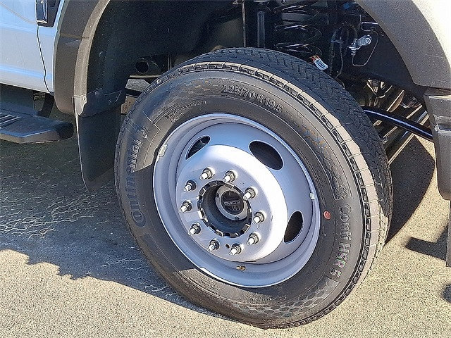 New 2024 Ford F550 4x4 Crew Cab Super Duty image 3