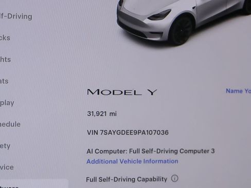 Used 2023 Tesla Model Y AWD image 38
