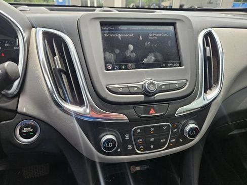 Used 2021 Chevrolet Equinox LT FWD image 11