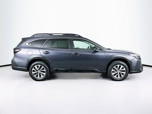 Used 2025 Subaru Outback Premium image 10