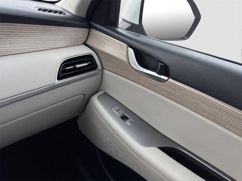 Used 2022 Hyundai Palisade SEL w/ Premium Package image 27