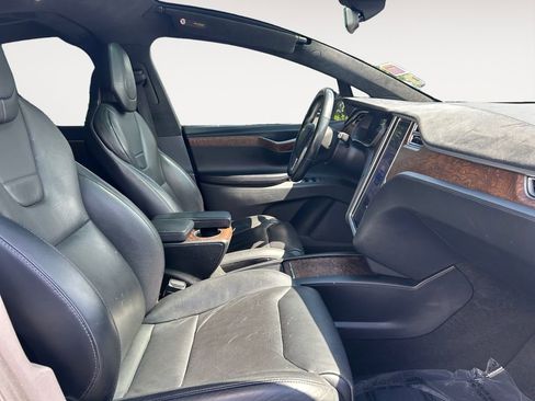 Used 2016 Tesla Model X 90D AWD/4WD image 25