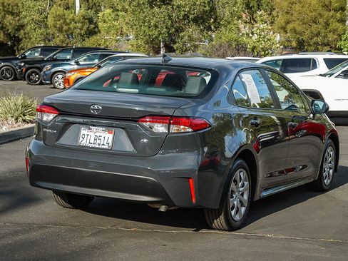 Certified 2025 Toyota Corolla LE FWD image 7