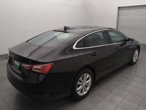 Used 2021 Chevrolet Malibu LT FWD image 9