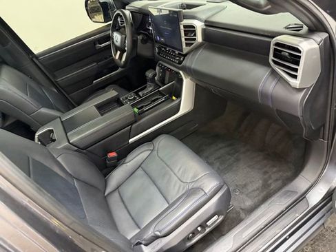 Used 2025 Toyota Tundra Platinum w/ TRD Off-Road Package AWD/4WD image 38
