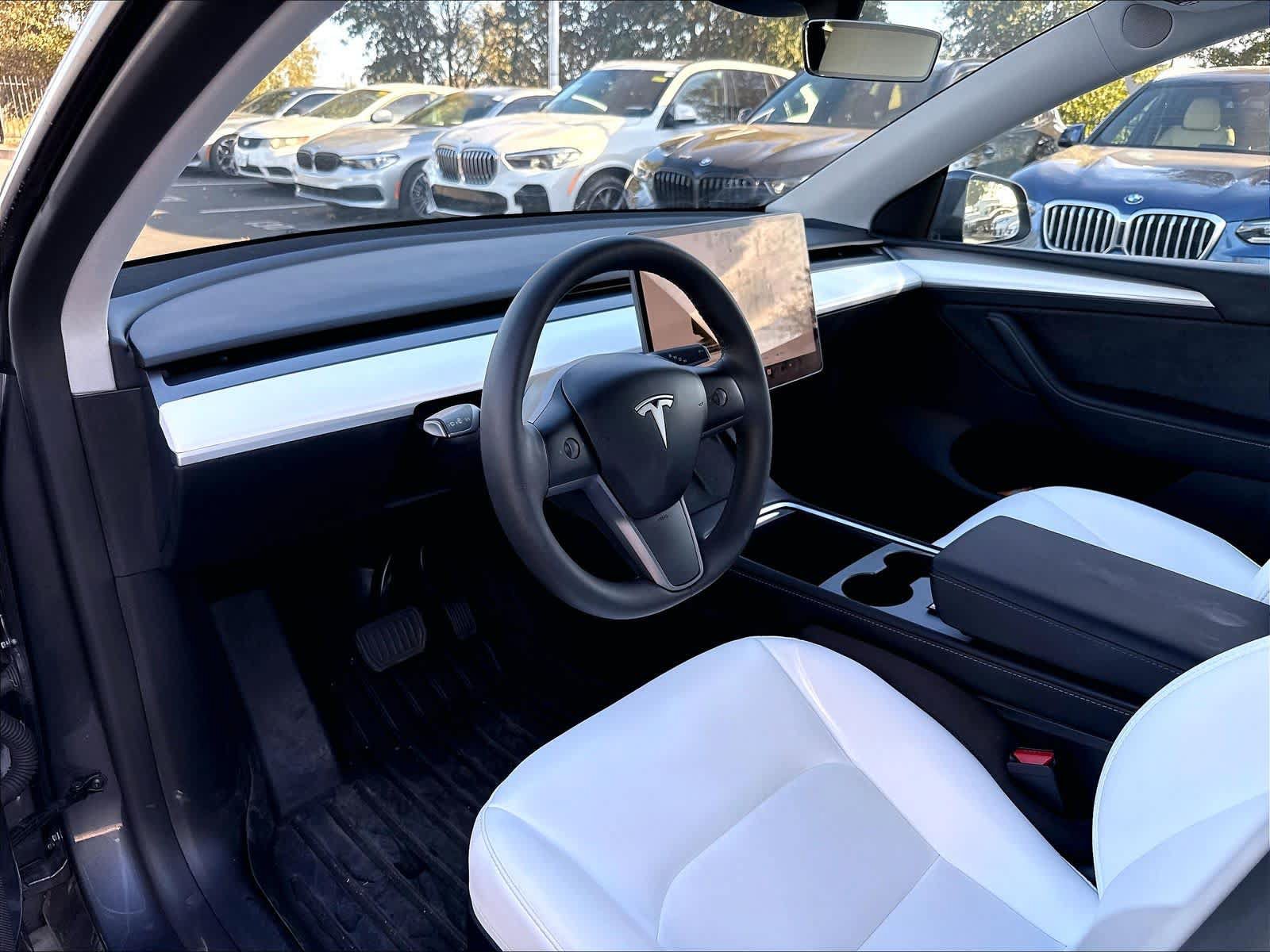 Used 2023 Tesla Model Y AWD image 16