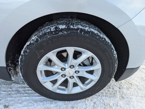 Used 2018 Chevrolet Equinox LT image 21