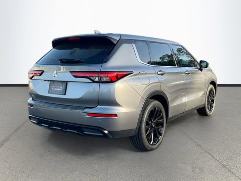 Used 2022 Mitsubishi Outlander SEL Black Edition image 7