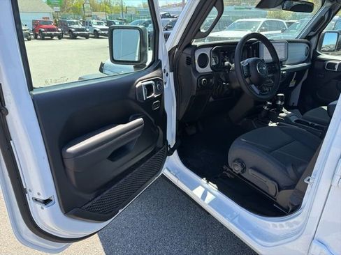 New 2026 Jeep Wrangler Unlimited Sport AWD/4WD image 12