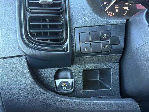 Used 2022 RAM ProMaster 3500 w/ Safety Group (A) FWD image 22