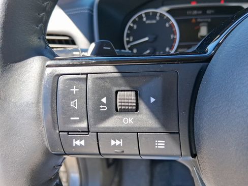 Used 2021 Nissan Rogue SL AWD/4WD image 19