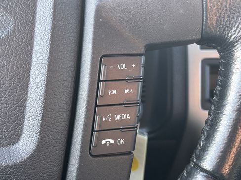 Used 2017 Ford Expedition EL XLT image 19