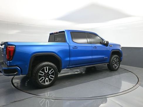 Used 2022 GMC Sierra 1500 AT4 w/ AT4 Premium Package image 15