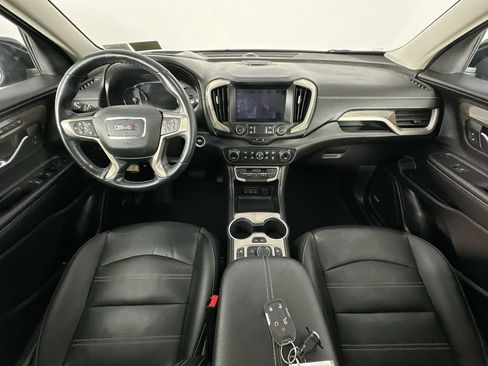 Used 2024 GMC Terrain Denali w/ Black Diamond Edition AWD/4WD image 10