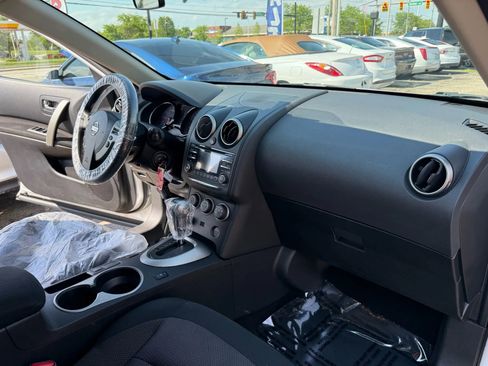 Used 2013 Nissan Rogue SV image 22