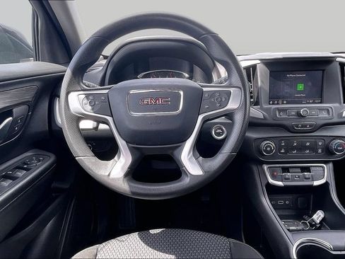 Used 2024 GMC Terrain SLE FWD image 5
