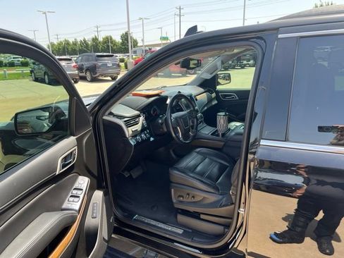 Used 2019 GMC Yukon Denali w/ Denali Ultimate Package AWD/4WD image 9