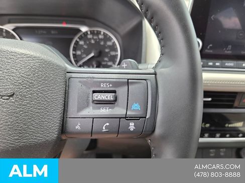 Used 2025 Nissan Rogue SV AWD/4WD image 27