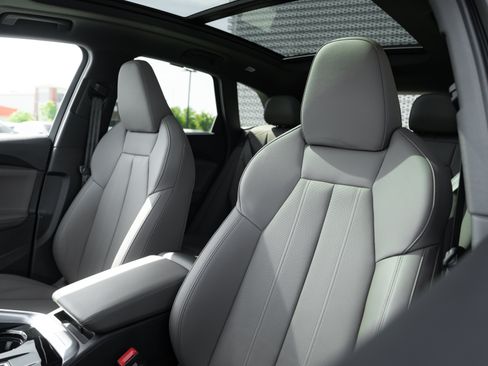 Certified 2025 Audi Q5 Premium w/ Premium Plus AWD/4WD image 24