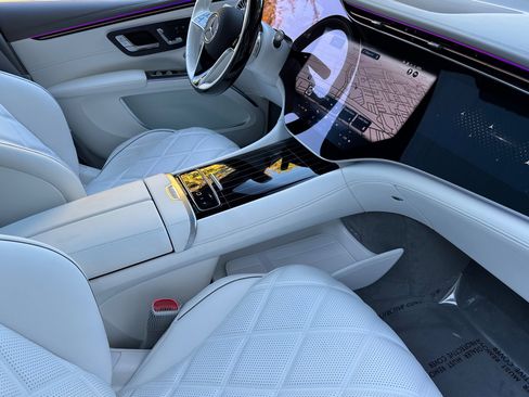 New 2025 Mercedes-Benz Maybach EQS 680 4MATIC image 27