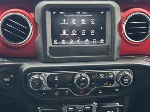 Used 2021 Jeep Wrangler Unlimited Rubicon image 19