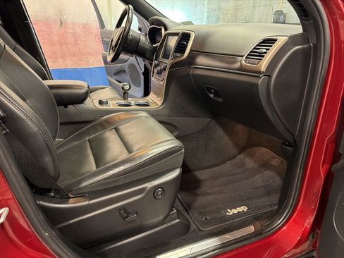 Used 2014 Jeep Grand Cherokee Limited image 19