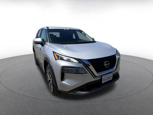 Used 2023 Nissan Rogue SV image 45