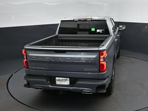 Used 2025 Chevrolet Silverado 1500 High Country w/ Technology Package AWD/4WD image 35