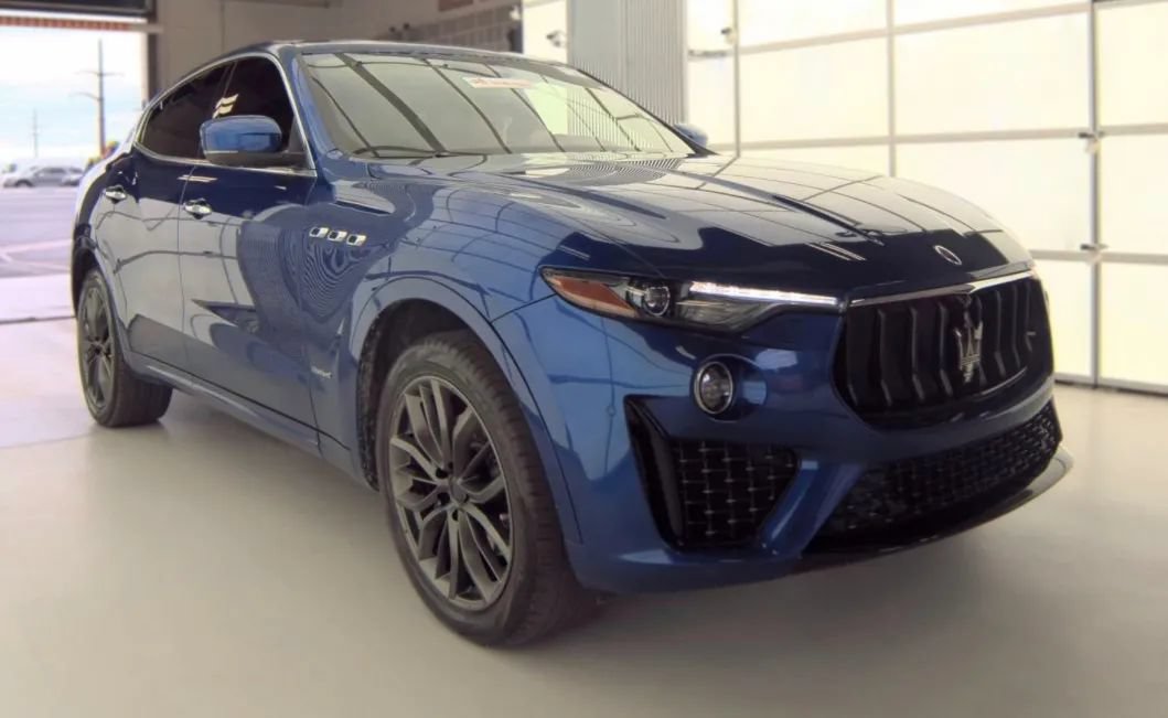 Used 2019 Maserati Levante GranSport AWD/4WD image 1