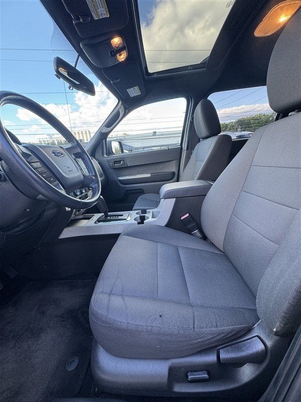 Used 2012 Ford Escape XLT FWD image 10