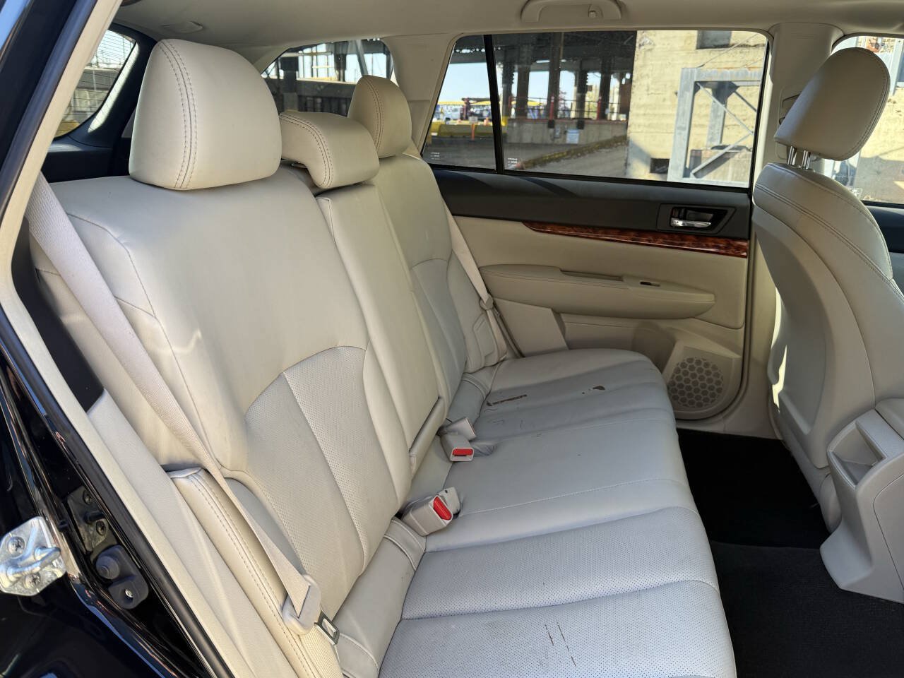 Used 2011 Subaru Outback 2.5i Limited AWD/4WD image 54