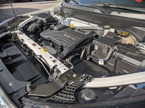 Used 2022 GMC Terrain SLE image 24