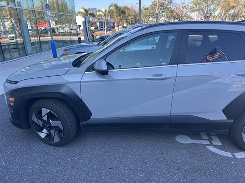 Used 2026 Hyundai Kona Limited image 3