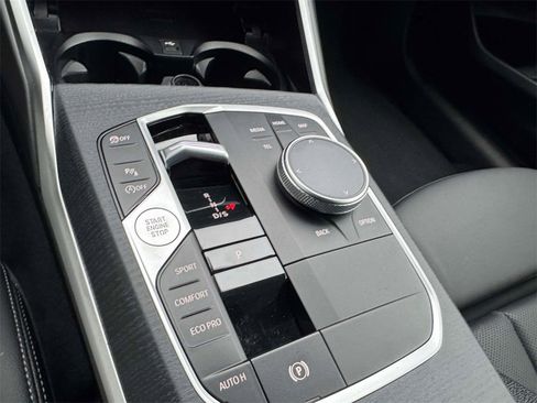 Certified 2025 BMW 230i xDrive Coupe w/ Convenience Package image 15