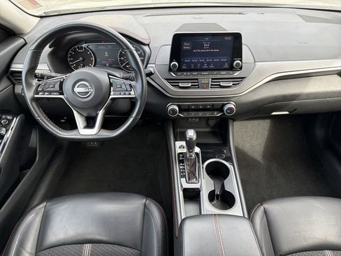 Certified 2024 Nissan Altima 2.5 SR FWD image 15