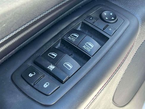 Used 2022 Dodge Durango R/T w/ Blacktop Package image 18