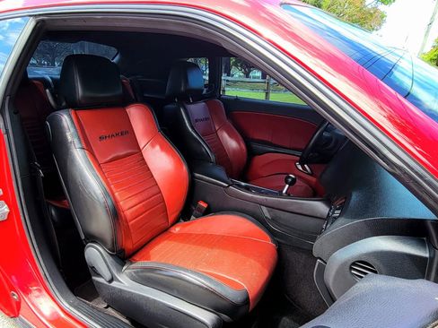 Used 2016 Dodge Challenger R/T Scat Pack RWD image 4