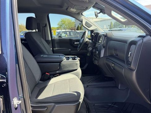 Used 2022 Chevrolet Silverado 1500 Custom w/ LPO, Dark Essentials Package image 10
