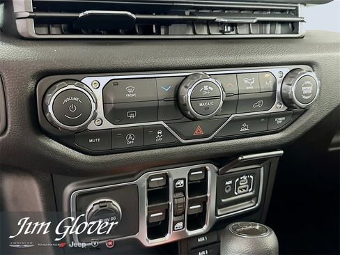 New 2026 Jeep Gladiator Sport image 34