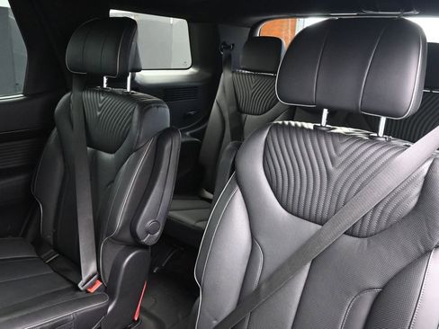 Used 2024 Hyundai Palisade Calligraphy image 23
