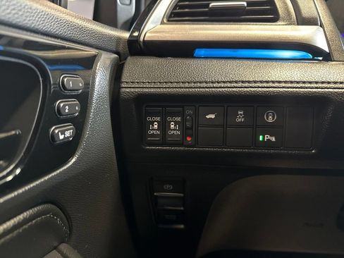 Certified 2023 Honda Odyssey Touring image 17