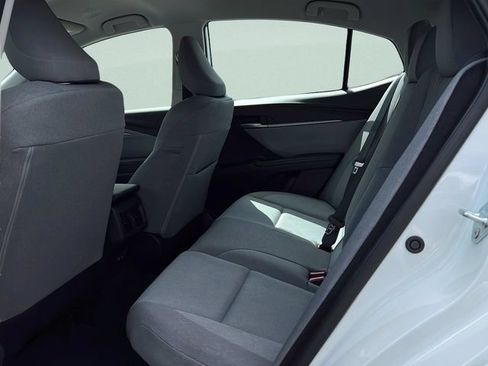 Used 2025 Toyota Camry LE FWD image 9