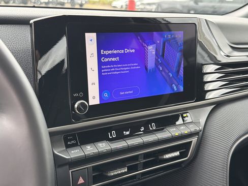 Certified 2025 Toyota Camry SE w/ Convenience Package image 5