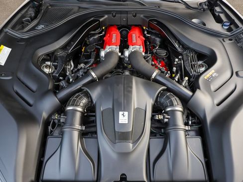 Certified 2020 Ferrari Portofino image 16