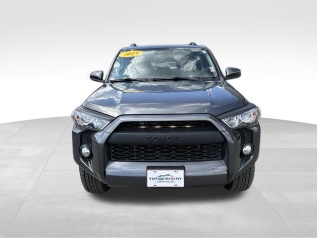 Used 2019 Toyota 4Runner SR5 AWD/4WD image 7