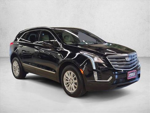 Used 2018 Cadillac XT5 AWD image 3
