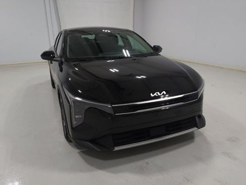 Used 2025 Kia K4 EX FWD image 14
