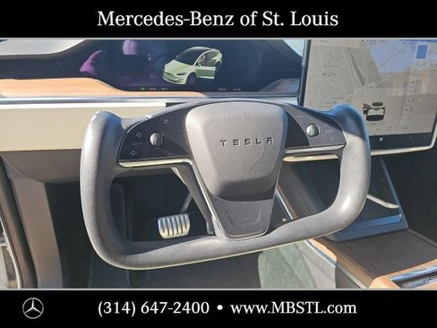 Used 2022 Tesla Model X image 25