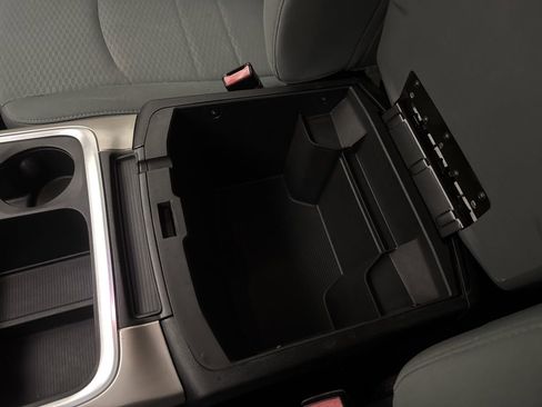 Used 2018 RAM 3500 Tradesman w/ Chrome Appearance Group image 26